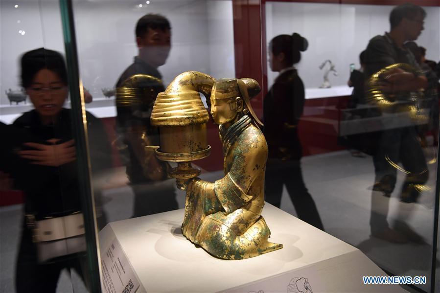 Exhibition of civilization of Qin, Han dynasties held in Beijing(1/4)