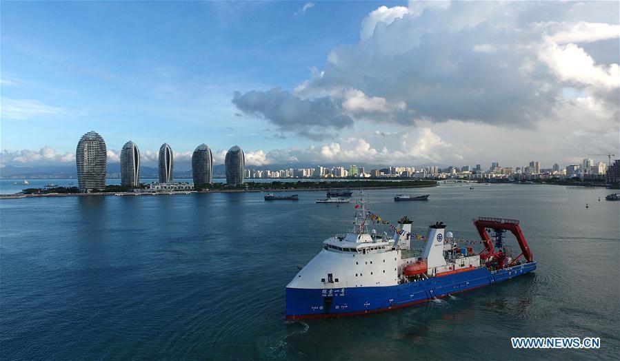 China's manned submersible completes deep sea testing(1/6)
