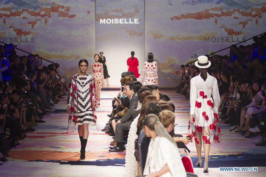 Shanghai Fashion Week Spring/Summer 2018 opens(1/5)