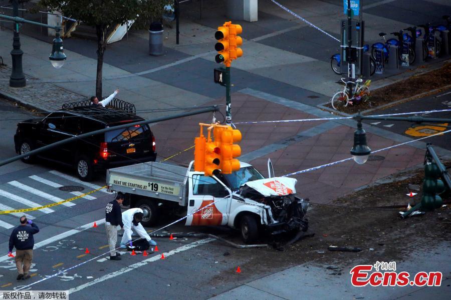 Eight dead in New York City 'act of terror'(1/10)