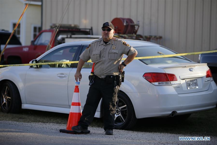 26 killed in Texas church shooting(1/4)