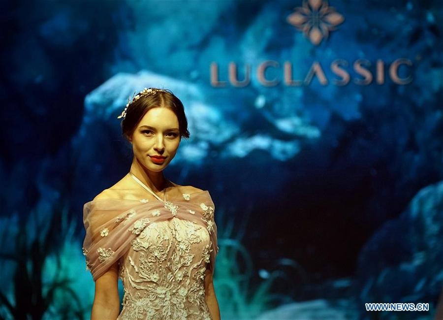Creations presented at 2017 China Int'l Wedding & Evening Dress Week(1/12)