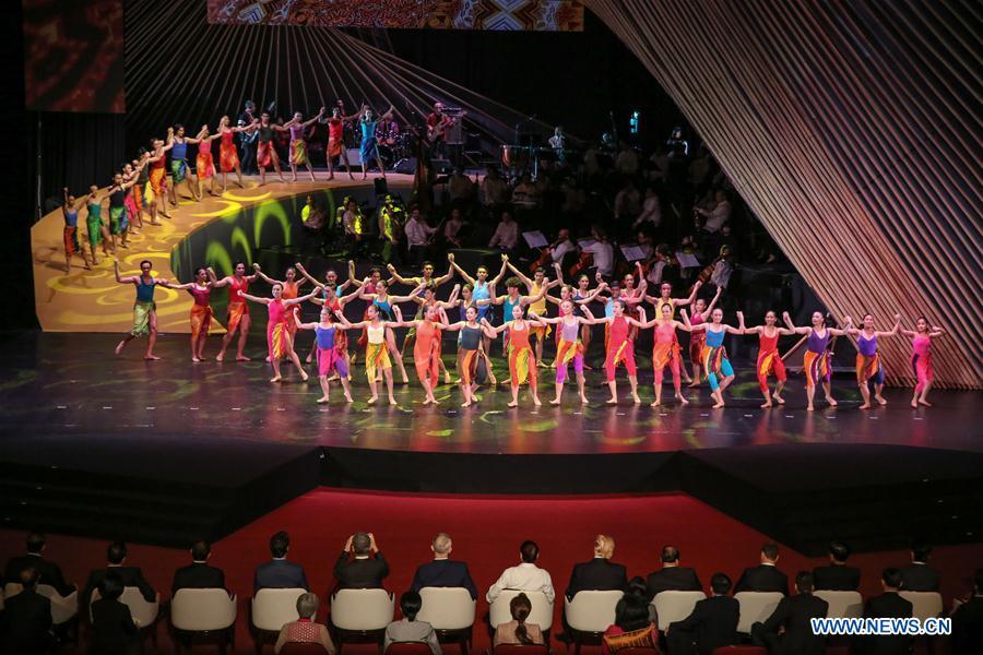 Opening ceremony of 31st Summit of ASEAN held in Manila(1/4)