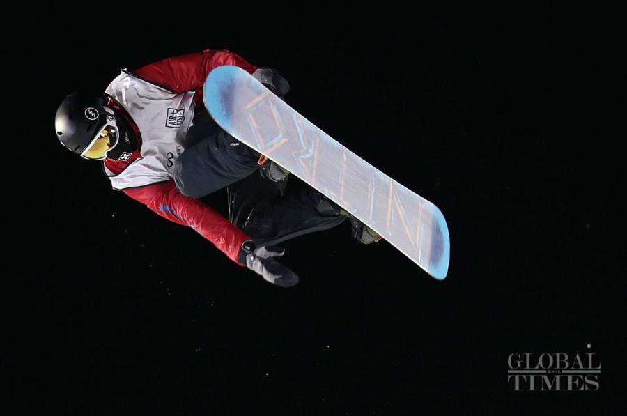 Highlights of FIS Snowboard Big Air World Cup in Beijing(1/16)