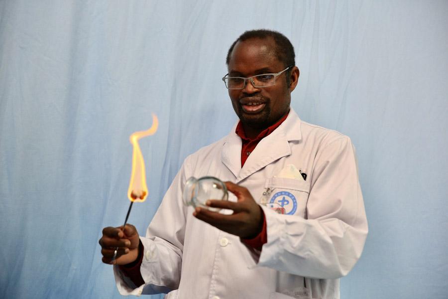 African practices TCM in Chengdu hospital(1/13)
