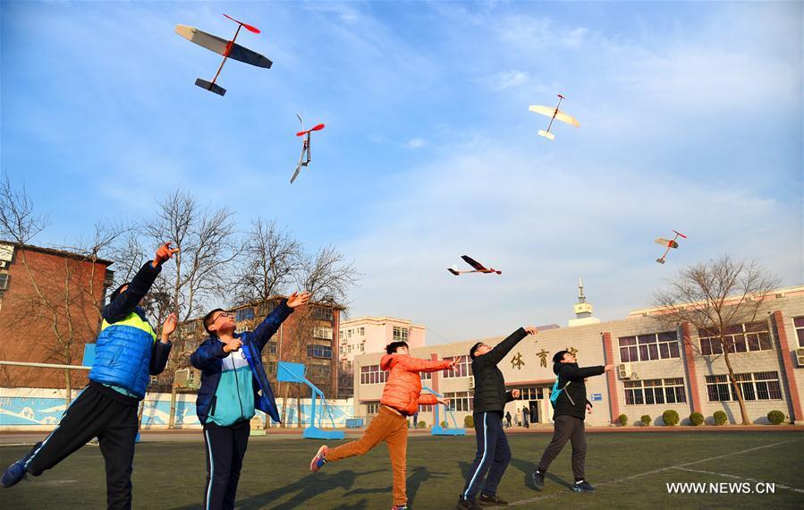6th technology competition for middle, primary school students held in Hebei(1/4)