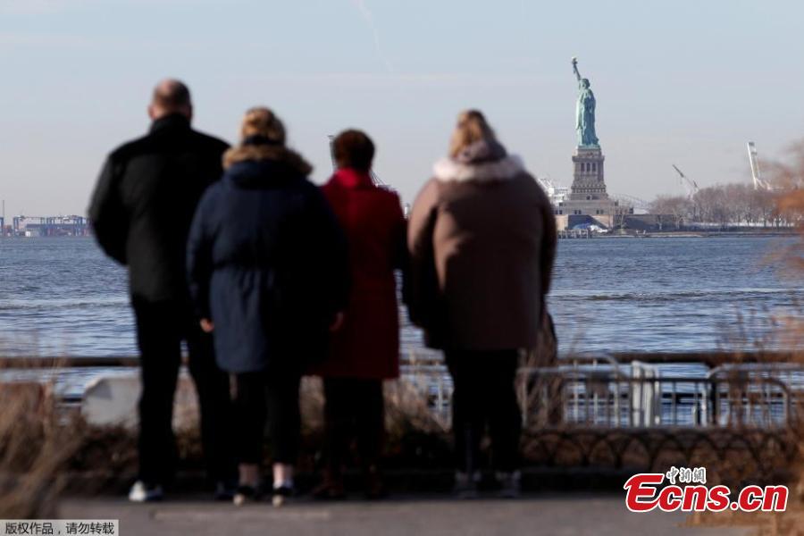 U.S. government still shut down on Monday (1/4)