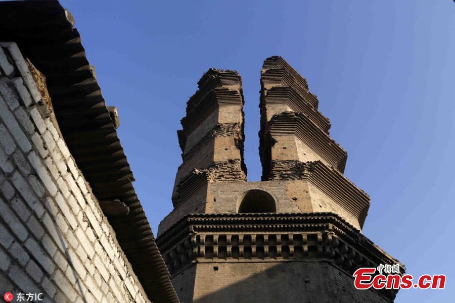Brick pagoda built nearly 1000 years ago(1/3)