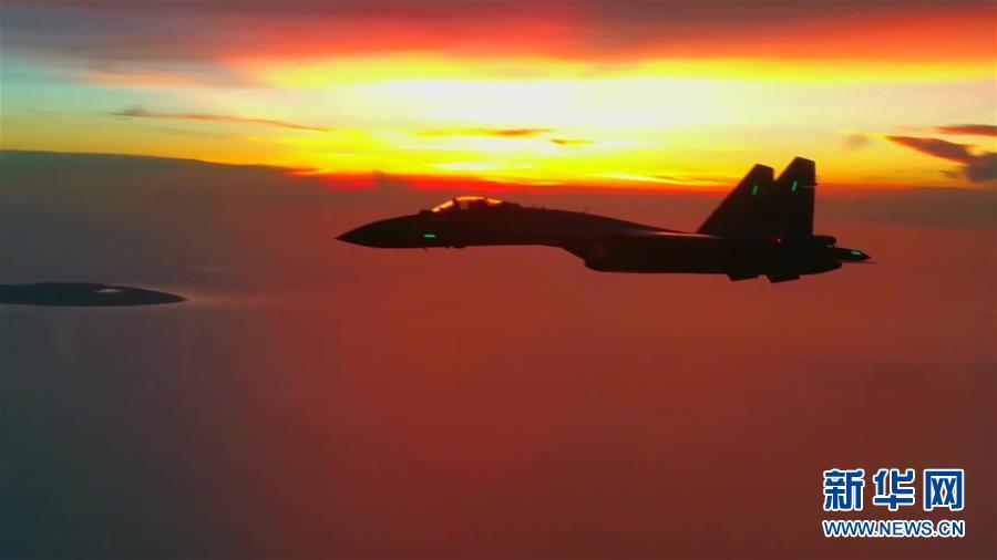 China's Air Force part of joint patrol over South China Sea(1/3)