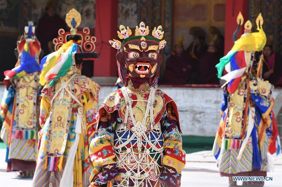 Annual ritual held in NW China to pray for blessing(1/6)