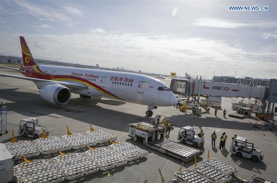 A Boeing 787 aircraft of China\'s Hainan Airlines is seen at Vancouver International Airport in Vancouver, Canada, May 25, 2018. A direct flight between Tianjin and Vancouver was launched on Friday. Flight HU7959, operated by Hainan Airlines, is the first direct passenger air route linking Tianjin with North America. (Xinhua/Liang Sen)