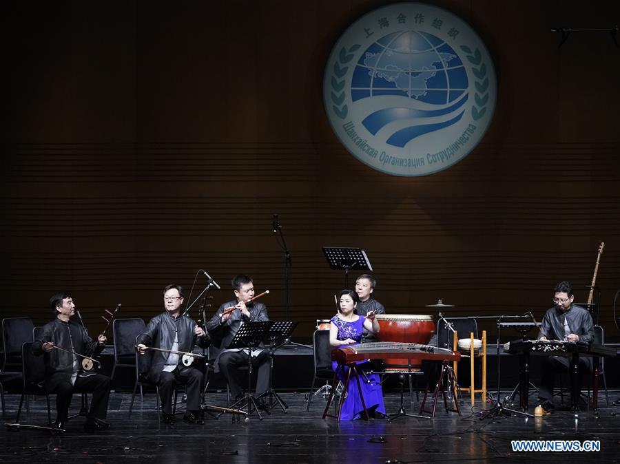 Musicians from China Conservatory of Music perform at the Shanghai Cooperation Organization (SCO) Art Festival in Beijing, capital of China, May 30, 2018. The festival opened here on Wednesday and will last until Friday. (Xinhua/Shen Bohan)