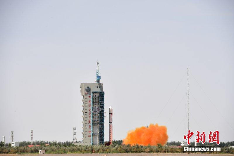 China launched a new Earth observation satellite, Gaofen-6, which will be mainly used in agricultural resources research and disaster monitoring, June 2, 2018. (Photo/China News Service)

The Gaofen-6 was launched on a Long March-2D rocket at 12:13 p.m. Beijing Time from the Jiuquan Satellite Launch Center in northwest China. A scientific experiment satellite named Luojia-1 was sent into space at the same time.