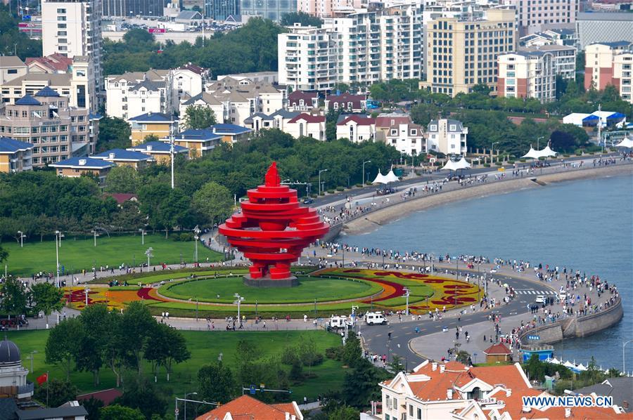 Photo taken on June 2, 2018 shows Wusi Square in Qingdao, east China\'s Shandong Province. The 18th Shanghai Cooperation Organization (SCO) Summit is scheduled for June 9 to 10 in Qingdao. (Xinhua/Jiang Kehong)