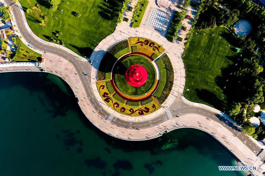 Photo taken on June 1, 2018 shows Wusi Square in Qingdao, east China\'s Shandong Province. The 18th Shanghai Cooperation Organization (SCO) Summit is scheduled for June 9 to 10 in Qingdao. (Xinhua/Guo Xulei)