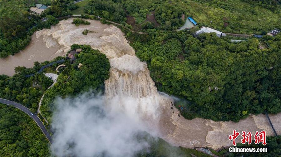 An aerial view of Huangguoshu Waterfall in Anshun city, Southwest China\'s Guizhou Province, June 4, 2018. (Photo/China News Service)