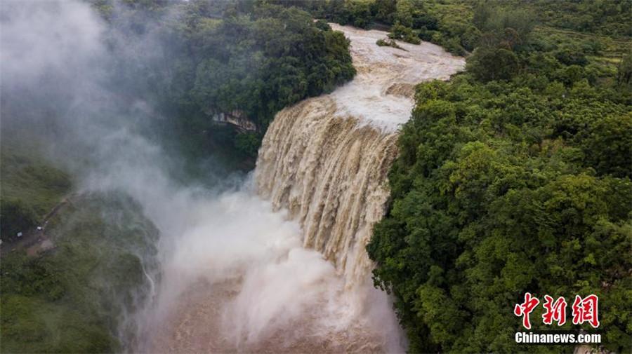 An aerial view of Huangguoshu Waterfall as biggest flow of the year thunders down in Anshun city, Southwest China\'s Guizhou Province, June 4, 2018. The water flow reached 290 cubic meters per second due to heavy rainfall in the region. (Photo/China News Service)