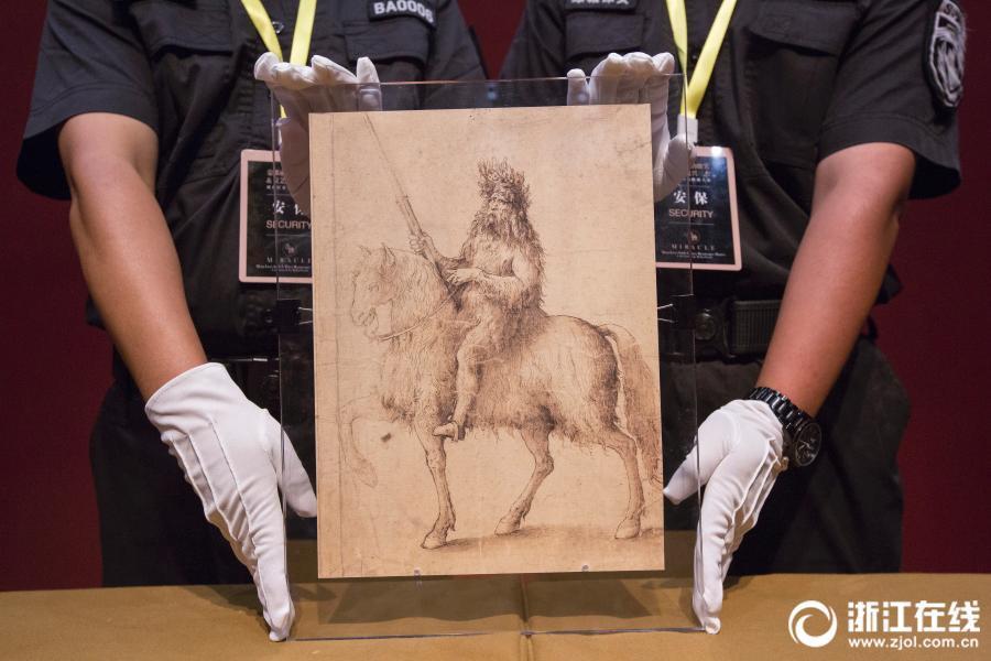 Leonardo Da Vinci’s sketch The Knight on show at the Zhejiang Exhibition Hall in Hangzhou City, East China’s Zhejiang Province, June 5, 2018. The exhibition of 250 items will include works by three of the great master artists of Renaissance Italy - Leonardo, Raphael and Michelangelo. (Photo/zjol.com.cn)