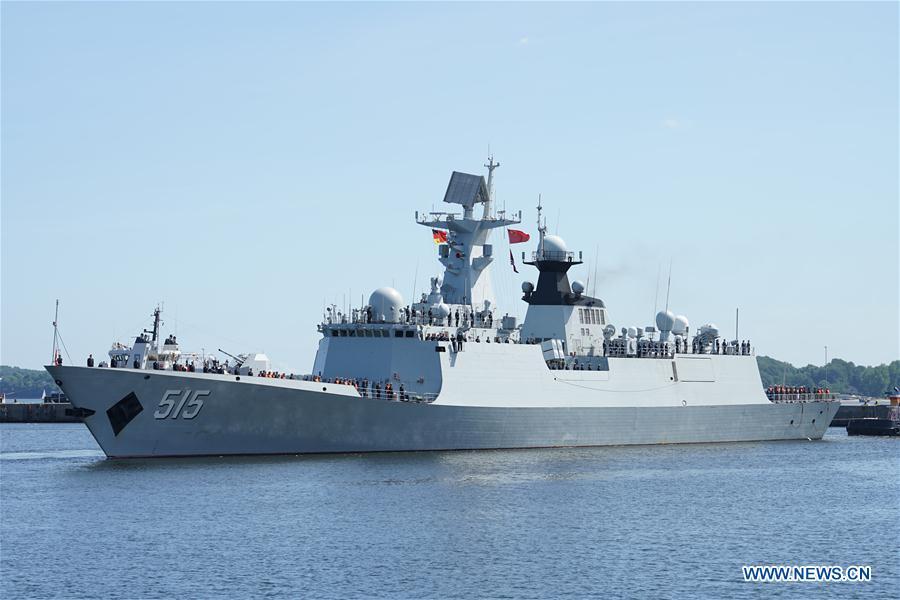 Chinese frigate \