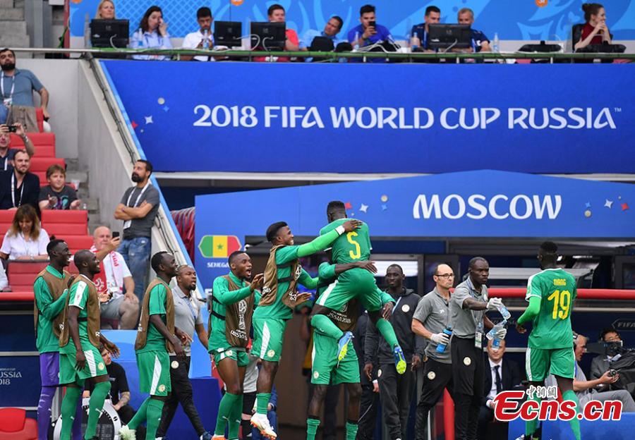 A match between Senegal and Poland in Group H of the World Cup in Spartak Stadium, Moscow, Russia, June 19, 2018. Senegal recorded the first African win at the 2018 World Cup when they beat Poland 2-1 on Tuesday thanks to a deflected Thiago Cionek own goal and a terrible error by Polish \'keeper Wojciech Szczesny. (Photo: China News Service/Mao Jianjun)