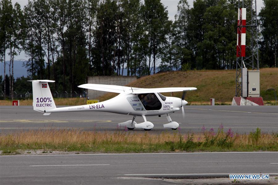 The two-seat electric aircraft, Alpha Electro G2, is seen at the airport in Oslo, Norway, June 18, 2018. Norway\'s first electric aircraft took to the skies on Monday as the Nordic country that is known for electric cars vowed to electrify its aviation as well. (Xinhua/Liang Youchang)