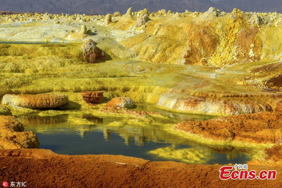 Photo taken by Neta Dekel of Israel shows the natural acid pools near the Erta Ale volcano deep in heart of the Danakil Desert in East Africa. (Photo/IC)