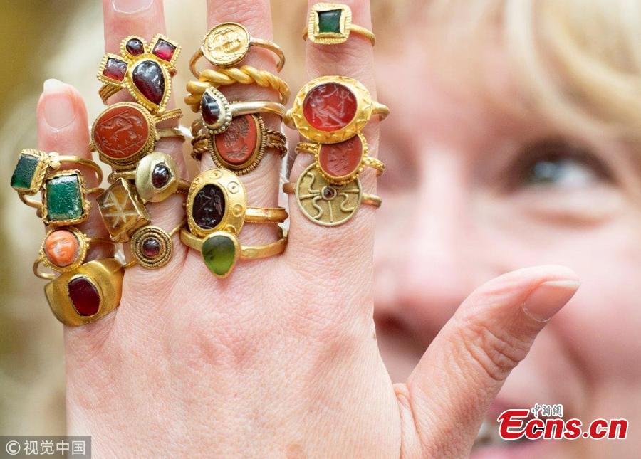 A huge collection of more than 50 ancient Roman, Greek, Viking and medieval rings, once owned by a Leicester gas engineer, are expected to raise between 80,000 pound and 100,000 pound at auction. The collection is being auctioned by the grandson of the man, who lived in the Allandale Road area of Stoneygate, in the city for almost 40 years, from the 1960s until his death, aged 93, in 2003. The ancient haul of 54 rings was gathered in the late 1950s and early 1960s. (Photo/VCG)