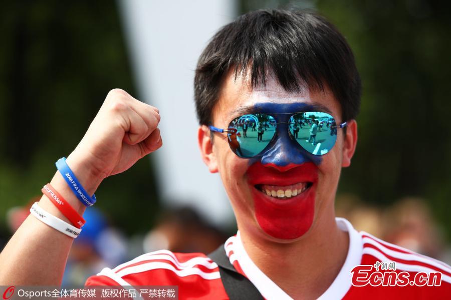 A Chinese fan is seen in Russia to cheer for their favorite team at the 2018 FIFA World Cup. (Photo/Osports)