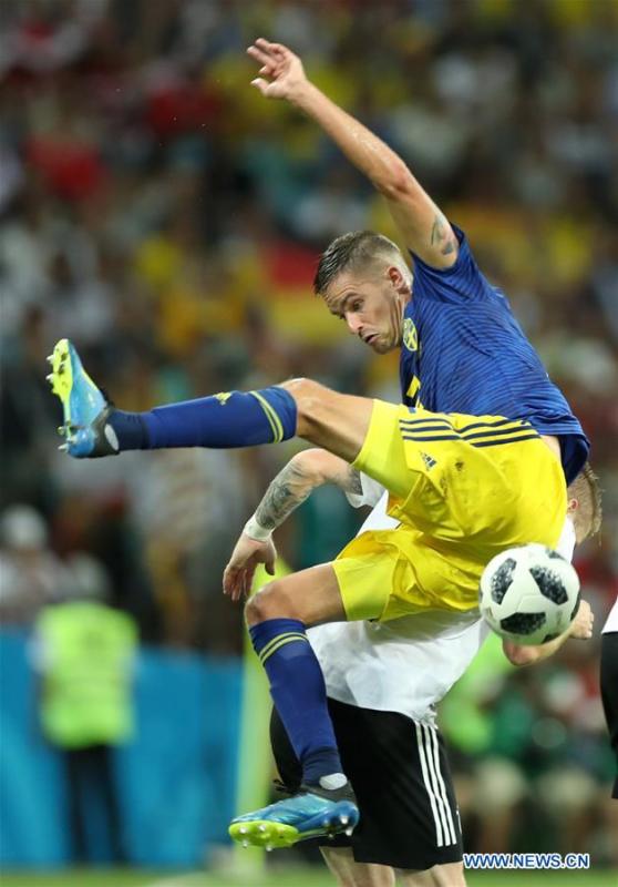 Mikael Lustig of Sweden competes during the 2018 FIFA World Cup Group F match between Germany and Sweden in Sochi, Russia, June 23, 2018. (Xinhua/Fei Maohua)