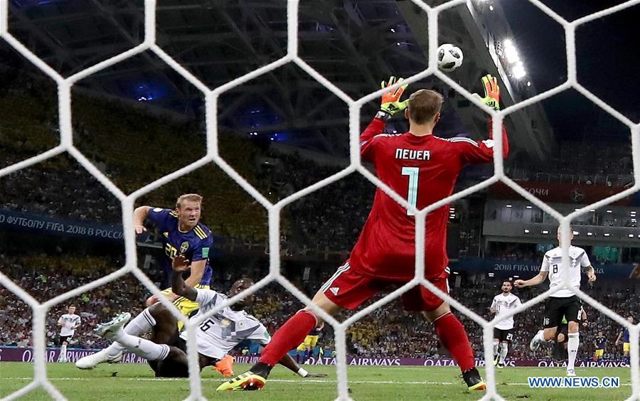 Ola Toivonen (L top) of Sweden scores a goal during the 2018 FIFA World Cup Group F match between Germany and Sweden in Sochi, Russia, June 23, 2018. (Xinhua/Li Ming)