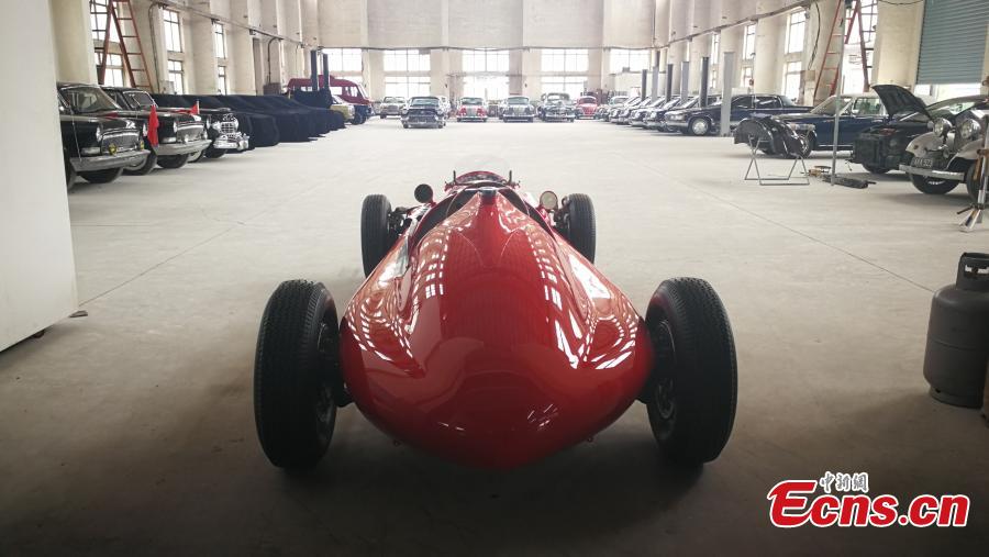 A classic car is repaired at Dalian Jingdian Auto Culture Center in Dalian City, Liaoning Province, June 26, 2018. The center has hundreds of classic cars under maintenance, including a car donated by Stalin to Mao Zedong and a 1932 Rolls-Royce 20/25 car. Center founder Han Yeguang said all the classic cars were either from foreign museums or private collectors, and the time taken to restore each vehicle ranged from six months to four years. (Photo: China News Service/Yang Yi)