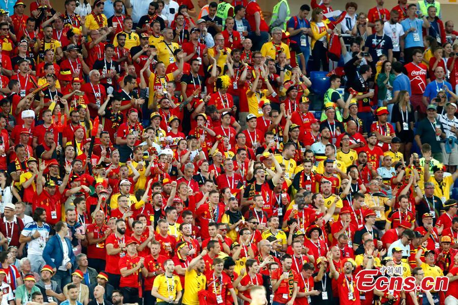 A fan reacts during the World Cup match between England and Belgium in Kaliningrad Stadium, Kaliningrad, Russia, June 28, 2018. Belgium remained unbeaten in Russia World Cup as they defeated England and will face Japan in the knockout stage. Belgium\'s Adnan Januzaj scored the only goal. (Photo: China News Service/Fu Tian)