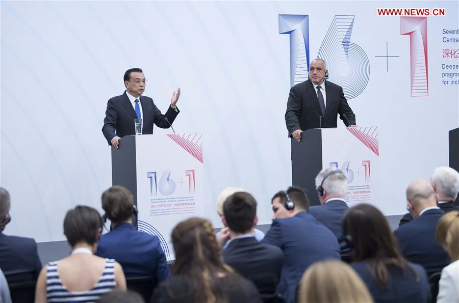 Chinese Premier Li Keqiang (L) and Bulgarian Prime Minister Boyko Borissov are seen during a press conference after the 7th leaders\' meeting of China and the Central and Eastern European Countries (CEEC) in Sofia, Bulgaria, July 7, 2018. Li joined Boyko Borissov, host of the 7th China-CEEC leaders\' meeting, and Prime Minister Andrej Plenkovic of Croatia, the next host country, in the press conference. (Xinhua/Li Tao)