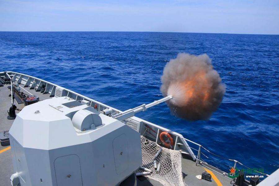 A frigate division of the South China Sea Fleet of the PLA Navy, including the Meizhou, Luoyang, and Mianyang ships, undertakes a live-fire drill in the South China Sea from July 5 to 7 to enhance combat capabilities. (Photo/81.cn)