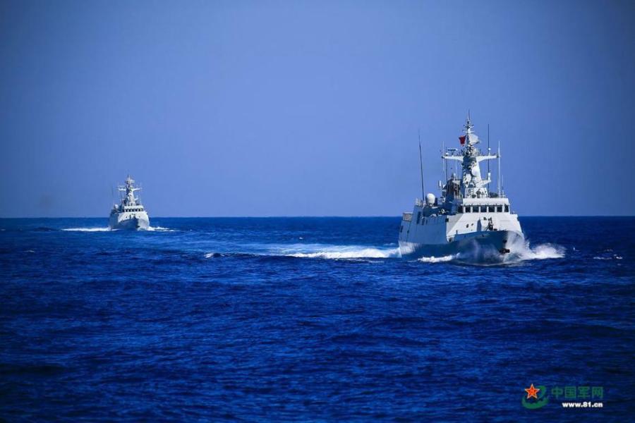 A frigate division of the South China Sea Fleet of the PLA Navy, including the Meizhou, Luoyang, and Mianyang ships, undertakes a live-fire drill in the South China Sea from July 5 to 7 to enhance combat capabilities. (Photo/81.cn)