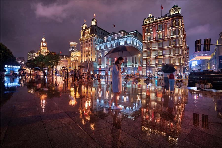A photo of Shanghai by photographer Trey Ratcliff. (Photo provided to chinadaily.com.cn)

Famous U.S. photographer Trey Ratcliff might have a visual impairment ? he is blind in one eye — but he says this shortcoming has been more of a boon than impediment to his creative pursuits. He is good at using HDR techniques to shoot photos, creating photographs with distinctive features. Let\'s see some shots of Chinese cities through his lens.