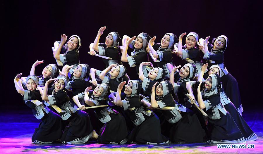 Dancers perform during the 12th National Dance Exhibition in Kunming, capital of southwest China\'s Yunnan Province, July 17, 2018. The exhibition is held here from July 11 to 21. (Xinhua/Lin Yiguang)