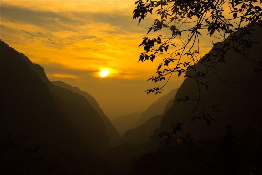 Located in Xuyong county, Southwest China\'s Sichuan Province, Huagaoxi boasts a series of magnificent landscapes such as mountain, hill and valley. Summer is the best time of the year to visit the reserve, which is now a new tourist destination. (Photo by Li Xin/Asianewsphoto)