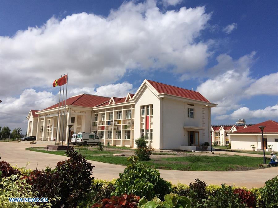 Photo taken on Aug. 3, 2015 shows the Children Hospital of Diamniadio in Dakar, Senegal. China is now Senegal\'s second largest trading partner and biggest source of financing. The National Grand Theater, the Museum of Black Civilization and the National Wrestling Arena, built with Chinese assistance, stand as important venues to carry forward the culture and traditions of Senegal. (Xinhua/Gong Zhen)