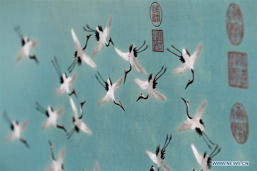 Photo taken on July 29, 2018 shows part of Suzhou embroidery version of a classic Chinese painting during an exhibition in Suzhou, east China\'s Jiangsu Province. The exhibition displayed Wang Qin\'s collections and creations of Suzhou embroidery version of classic Chinese painting works. (Xinhua/Yang Lei)