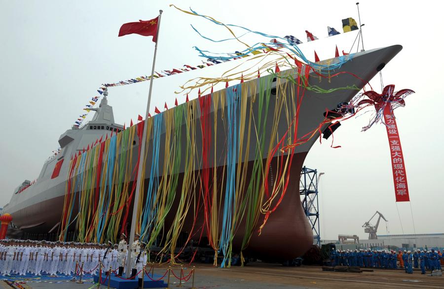 A launch ceremony for China\'s new-generation guided-missile destroyer is held in Shanghai on June 28, 2017. (Photo by Pu Haiyang/For China Daily)
China launched a new domestically developed destroyer in Shanghai on June 28, 2017, marking a milestone in building a strong and modern naval force.
The ship is the first of the country\'s new-generation guided-missile destroyer class, with a full displacement of around 10,000 metric tons.
It is called one of the largest and mightiest of its kind in the world.