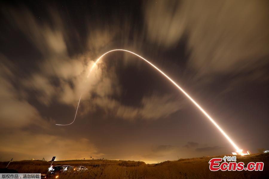 Iron Dome anti-missile system fires an interceptor missile as rockets are launched from Gaza towards Israel near the southern city of Sderot, Israel, August 9, 2018. On Wednesday night and Thursday, Israeli aircraft struck more than 150 targets in Gaza and Palestinian militants fired scores of rockets including a long-range missile deep into Israel, escalating fighting despite the ongoing truce talks. (Photo/Agencies)