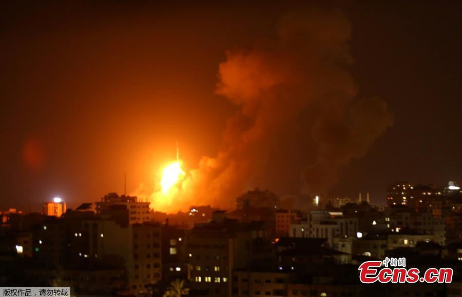 An explosion caused by Israeli airstrikes on Gaza City, Aug. 9, 2018. On Wednesday night and Thursday, Israeli aircraft struck more than 150 targets in Gaza and Palestinian militants fired scores of rockets including a long-range missile deep into Israel, escalating fighting despite the ongoing truce talks. (Photo/Agencies)
