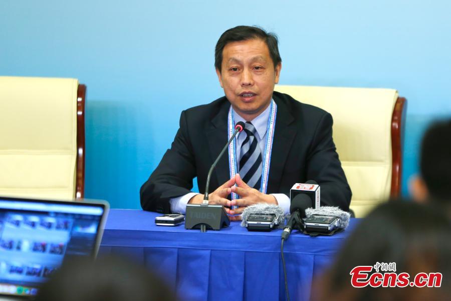 Li Minggang, deputy director of the information department at the Ministry of Foreign Affairs, talks to reporters at the start of trial operation of the media center for the Forum on China-Africa Cooperation (FOCAC) in Beijing, Aug. 29, 2018. Covering about 8,300 square meters, the center has eight functional zones, including an area for press conferences and cultural display. The FOCAC was founded in 2000 and its membership had grown by June to include China, 53 African countries with diplomatic relations with China and the African Union Commission, according to the FOCAC website. (Photo: China News Service/Fu Tian)