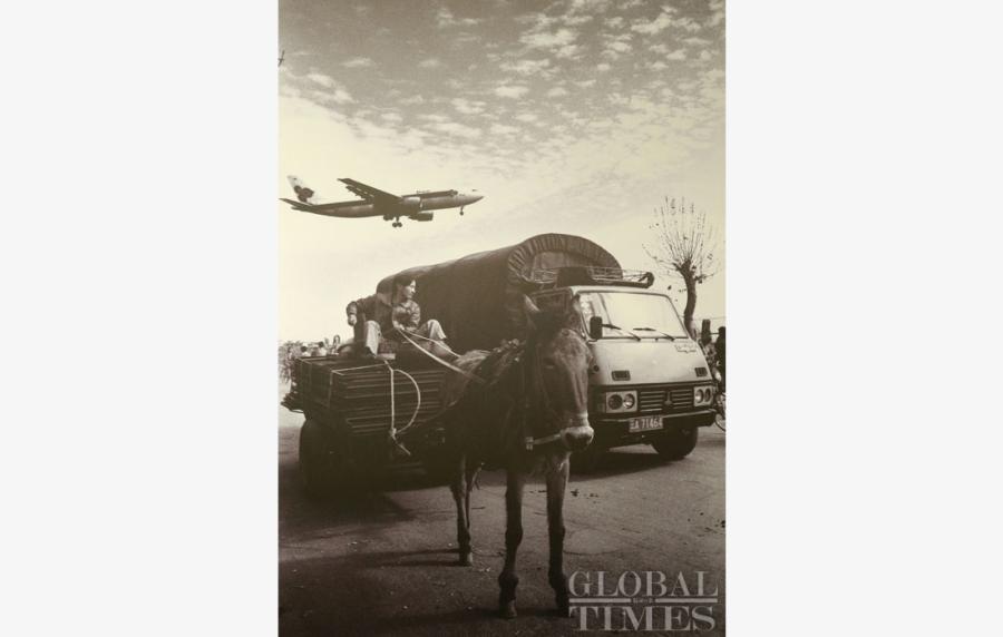 A photo exhibition called “Photographs at China: 40 Years through the Lens” kicked off at the National Museum of China in Beijing on August 30 to mark the 40th anniversary of China’s reform and opening-up. The exhibition will be open until September 12. (Photos: Li Hao/GT)