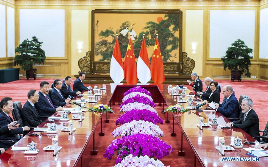 Chinese President Xi Jinping holds talks with Prince Albert II, head of state of the Principality of Monaco, at the Great Hall of the People in Beijing, capital of China, Sept. 7, 2018. (Xinhua/Liu Bin)