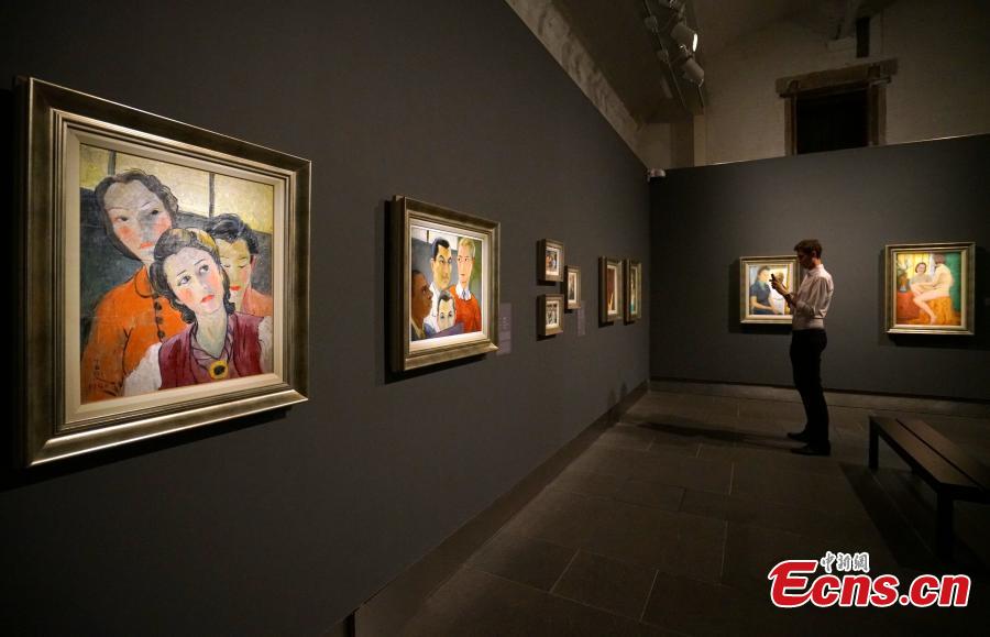 A view of the Song of Spring: Pan Yu-Lin in Paris exhibition at the Chantal Miller Gallery, Asia Society Hong Kong Center, Sept. 11, 2018. Born of humble origins, Pan (1895- 1977) became one of the first Chinese students to study fine arts in France. With over sixty works of portraiture, nude, landscape, dance figure painting, and sculpture, this exhibition explores Pan’s second period in Paris, highlighting her artistic range and distinguished style that combines eastern and western sensibilities, according to the organizer. (Photo: China News Service/Zhang Wei)