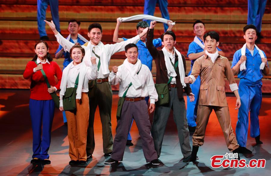 Performers take part in an evening gala to celebrate the 60th anniversary of the founding of the Ningxia Hui autonomous region in Yinchuan on Sept 19, 2018.