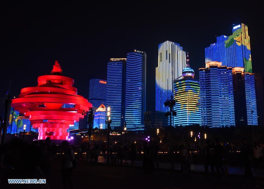 Photo taken on Sept. 22, 2018 shows a night view of the Fushan Bay in Qingdao, a coastal city in east China\'s Shandong Province. (Xinhua/Li Ziheng)