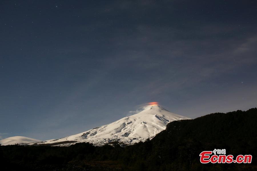 The Villarica volcano near Pucon, Chile shows signs of activity, Sept. 24,2018. Villarrica Volcano is among the most active in South America. (Photo/Agencies)